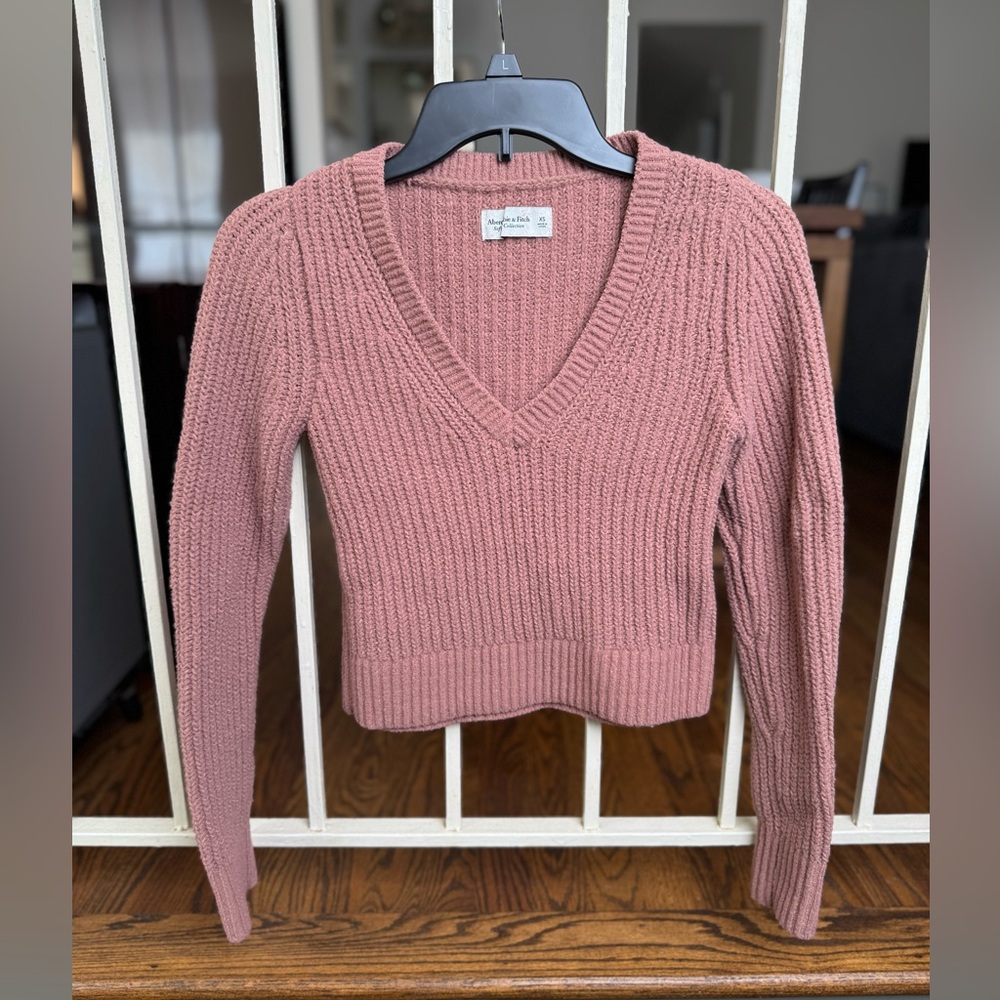Abercrombie & Fitch V-neck Sweater